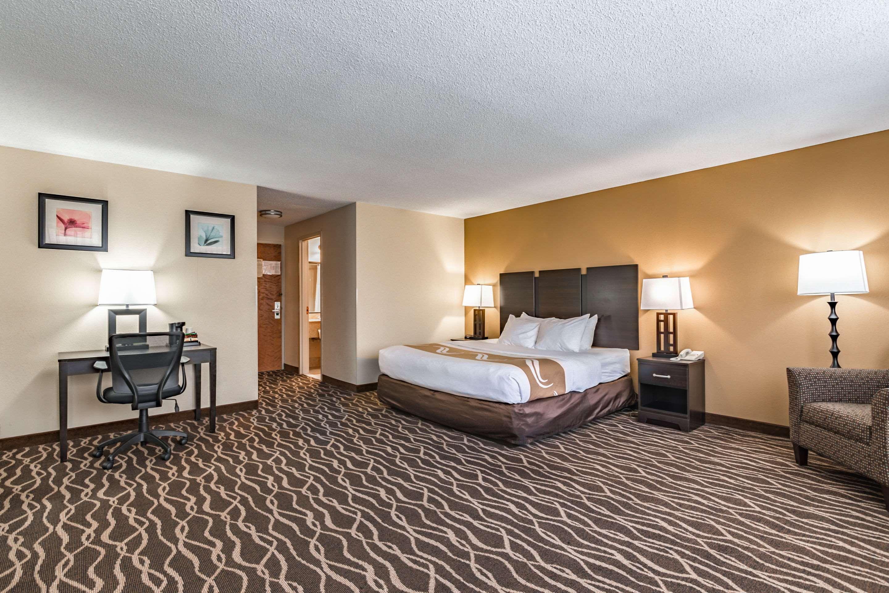 Quality Inn Schenectady - Albany Bagian luar foto