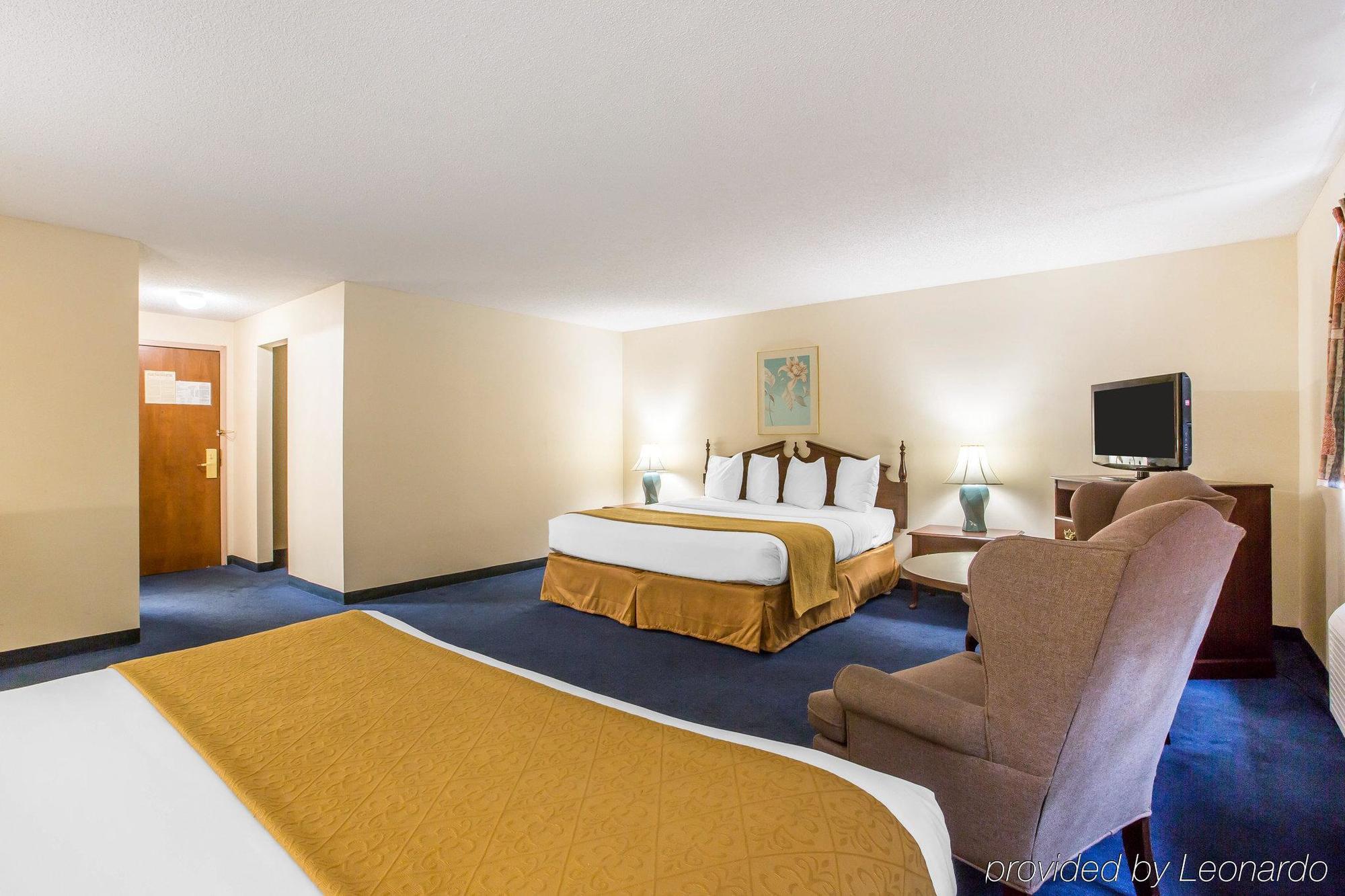 Quality Inn Schenectady - Albany Bagian luar foto